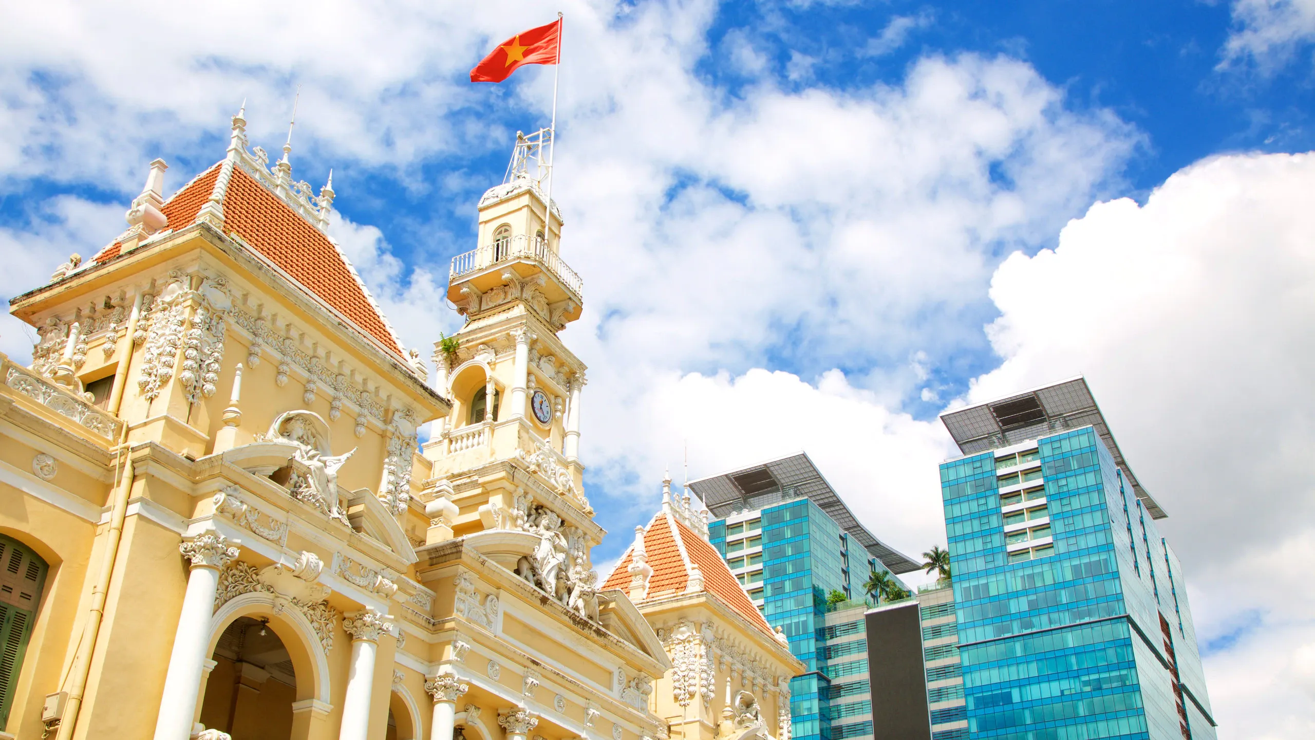 Private Saigon City Tour By Motorbike With Guide